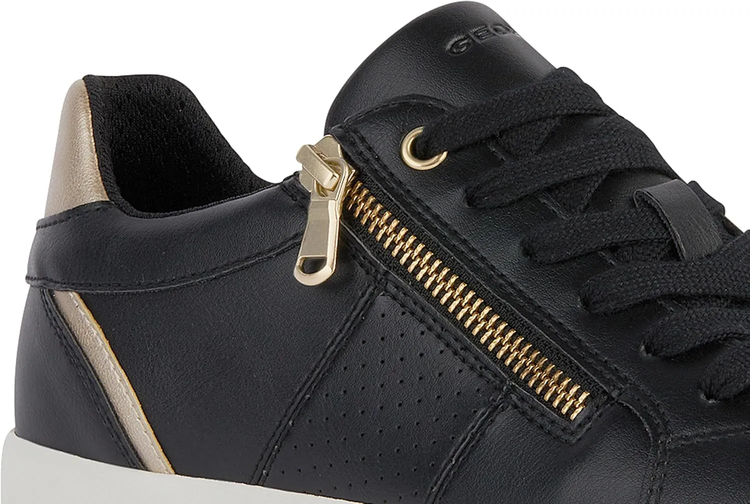 Geox Women's Low-Top Sneakers