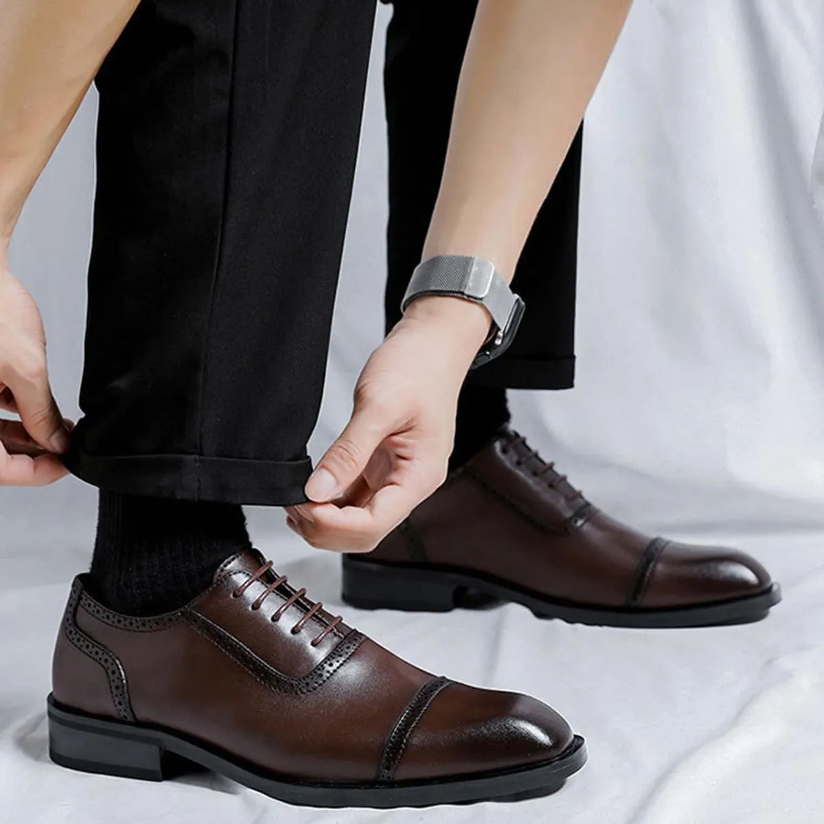 Men's Classic Modern Formal Oxford Brogues Lace Up Dress Shoes Elegant Wedding Shoes for Men