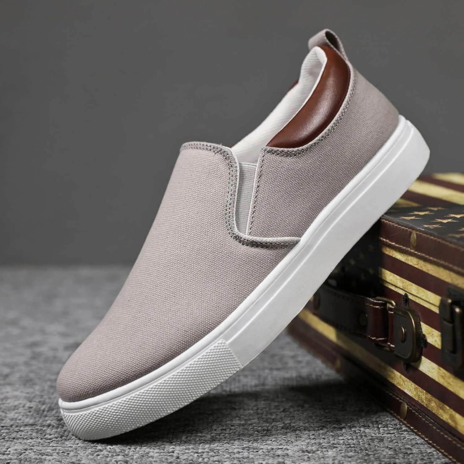 Men's Lightweight Non Slip Barefoot Shoes Breathable and Light Outdoor Comfy Walking Shoe Breathable Work Shoes