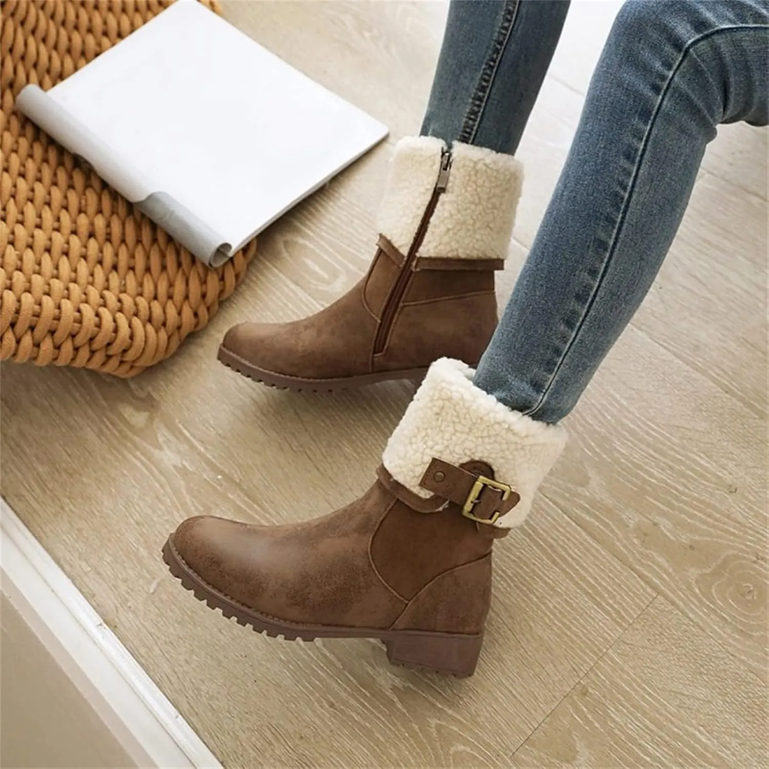 peqiut Womens Snow Boots Winter Snow Shoes Side Zipper Thick Heel Ankle Boots Walking Leather Boots for Women Comfort