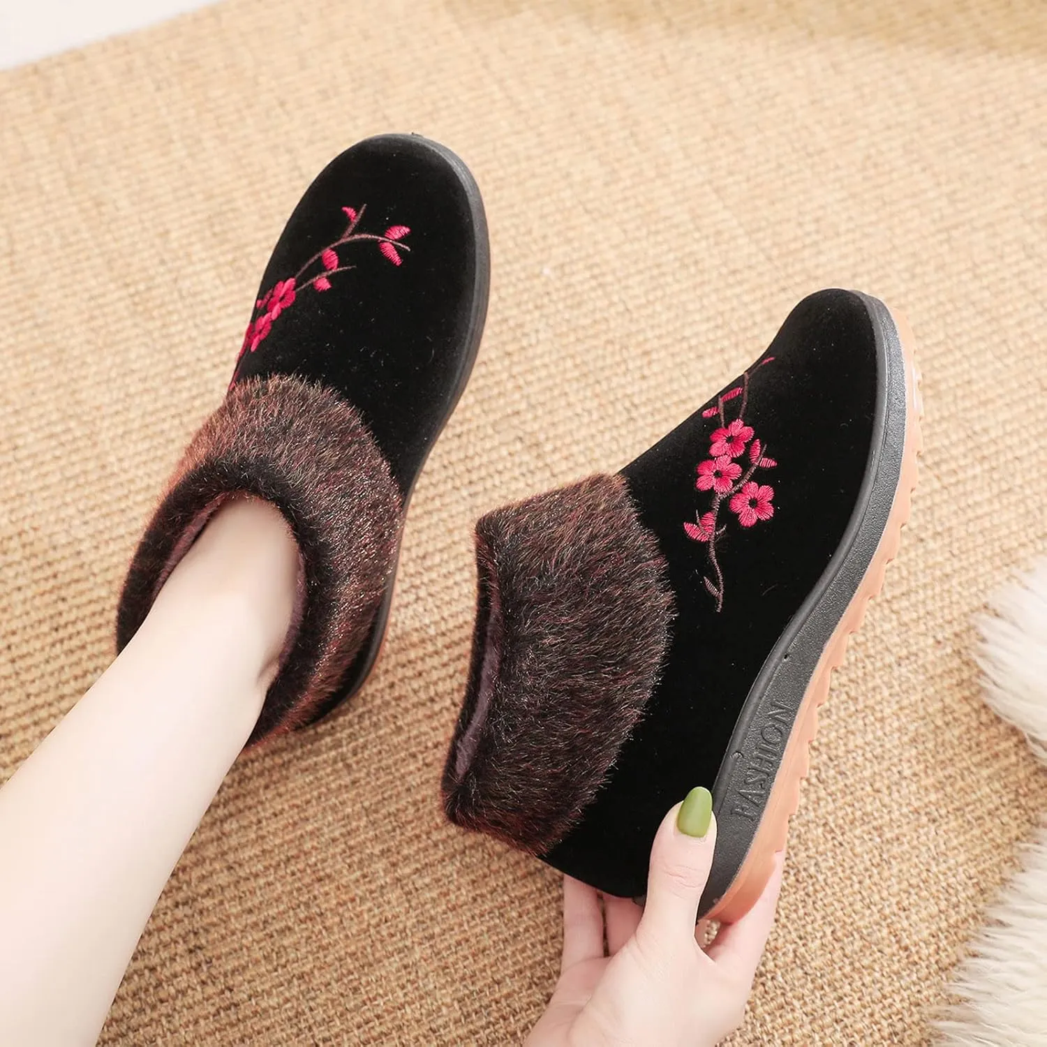 peqiut Womens Snow Boots Winter Snow Shoes Suede Embroidery Winter Ankle Boots Ladies Lightweight Outdoor Booties Comfort