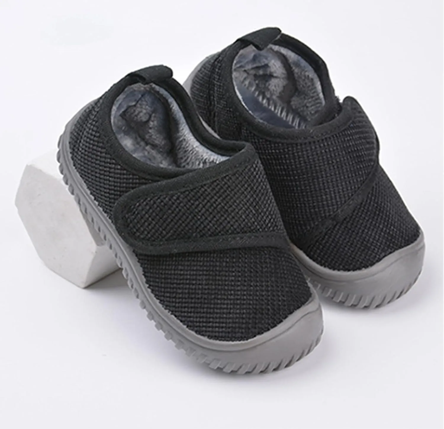 Toddler Barefoot Shoes Kids Breathable Sneakers Soft Slip On Tennis Shoes Girls Boys Breathable Walking Footwear
