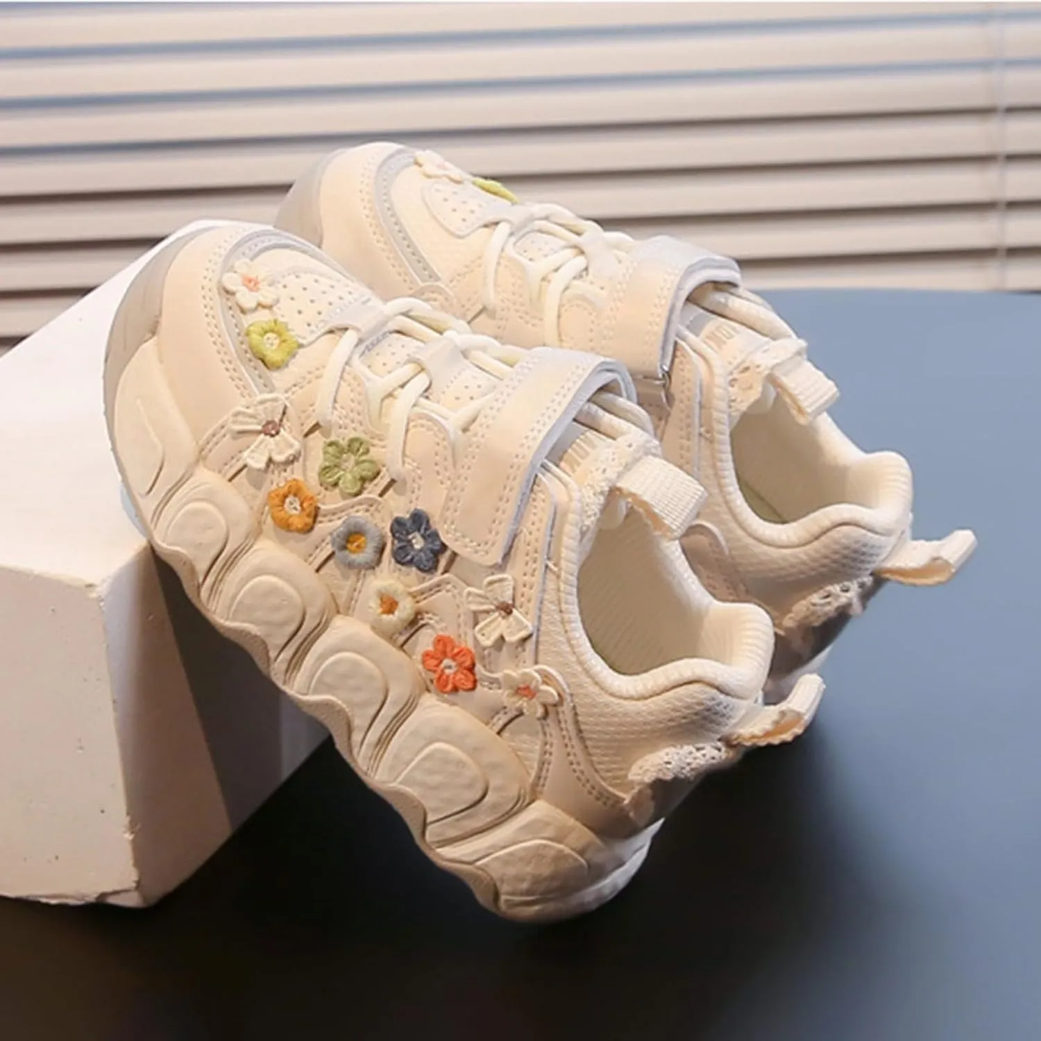 Toddler Kids Lace-Up Chunky Platform Sneakers Round Toe Low Top Breathable Dad Shoes Comfortable Non-Slip Sport Shoes