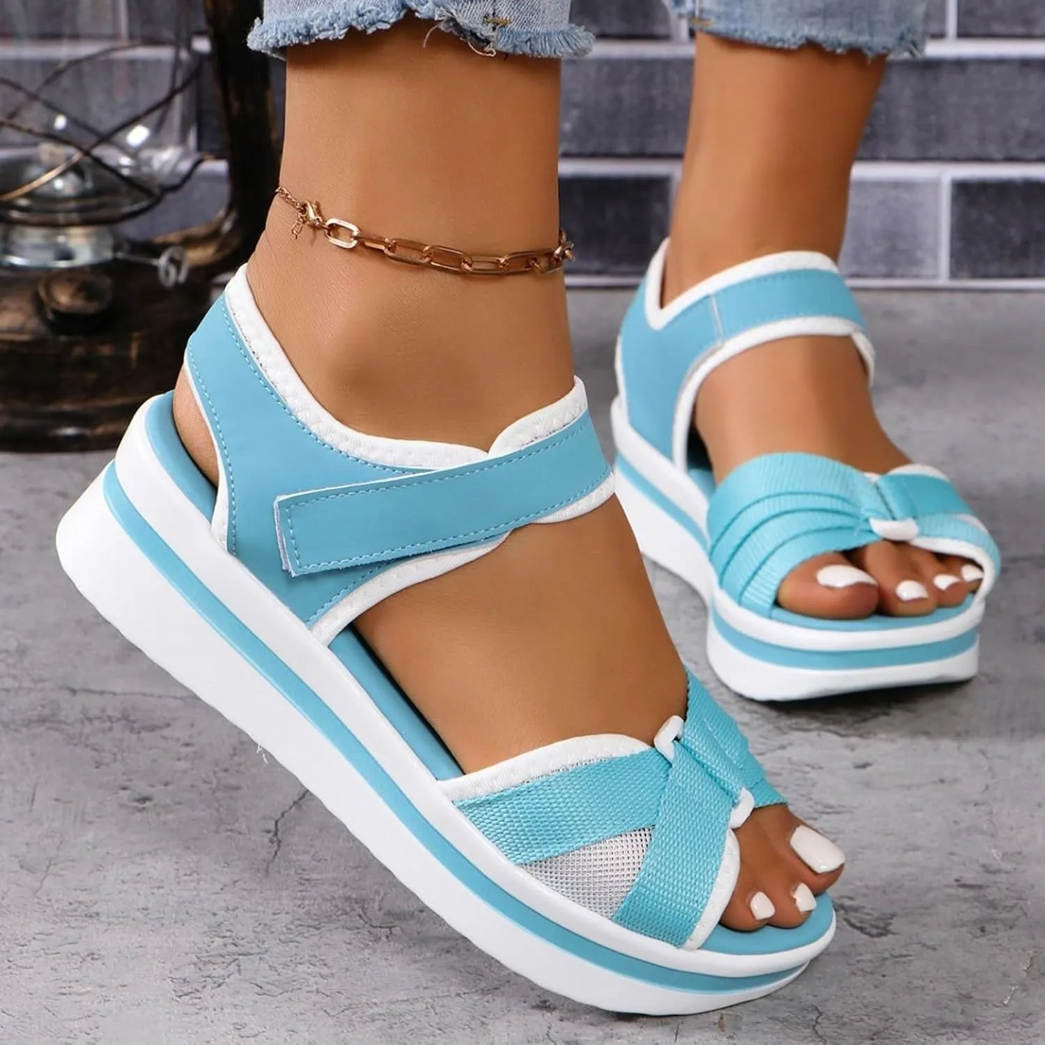 Women's Sandals Stylish Strappy Wedge Design Daily Wear Perfect 2025 Summer Casual Attire Fashion Lady Sandals