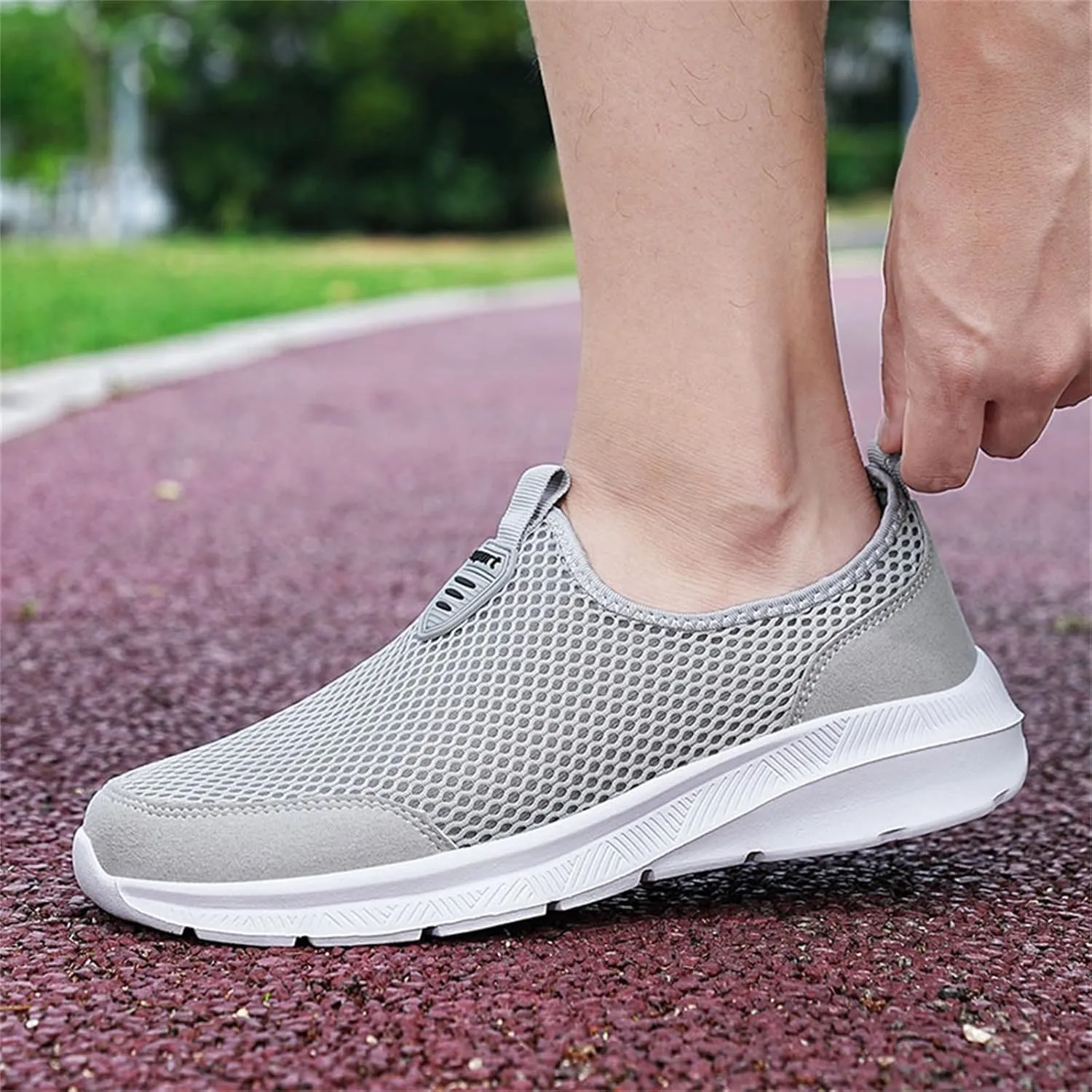 Womens Slip On Walking Shoes Lightweight Breathable Non Slip Womens Running Shoes Wide Women's Casual Shoes Slip On Sneakers Tennis Shoe White Loafers
